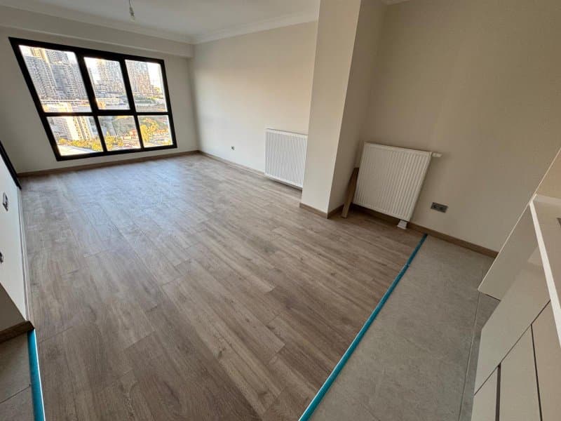 BURAK'TAN SIFIR - SOSYAL SİTEDE - 2+1 BÜYÜK TİP -BALKONLU-ARAKAT SATILIK DAİRE